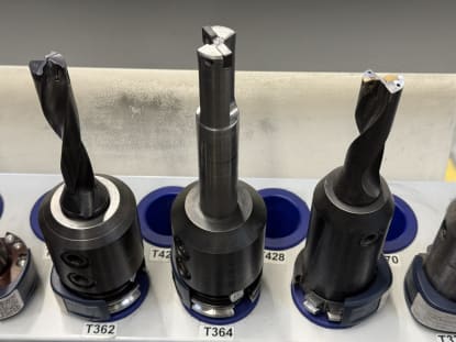 30 pcs. SK40 Tool Holders with Tools - Image 9