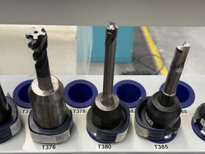 30 pcs. SK40 Tool Holders with Tools - Image 10