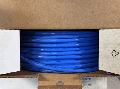 Batch of plastic hoses - Image 12