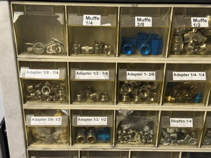 Lot of Pneumatic Assembly Parts - Image 4