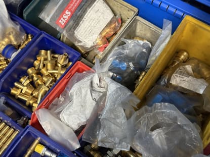 Schubladenschrank mit Inhalt - Image 23