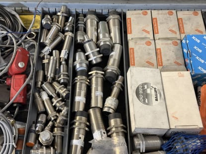 Schubladenschrank mit Inhalt - Image 9