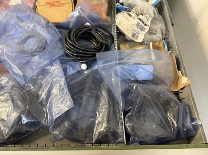 Schubladenschrank mit Inhalt - Image 23