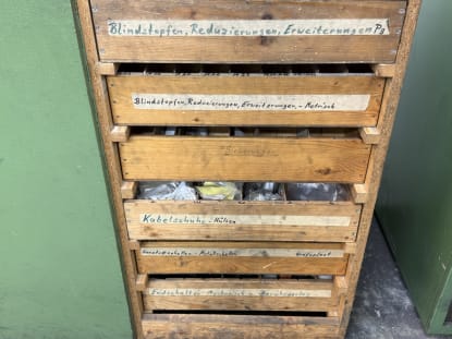 Großes Sortiment an Elektromaterialien - Image 36