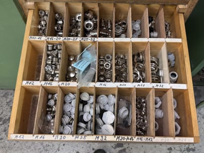 Großes Sortiment an Elektromaterialien - Image 38