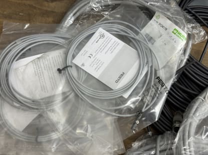 Lot of Plug Cables - Image 7