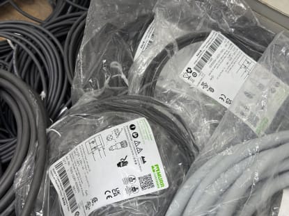 Lot of Plug Cables - Image 27