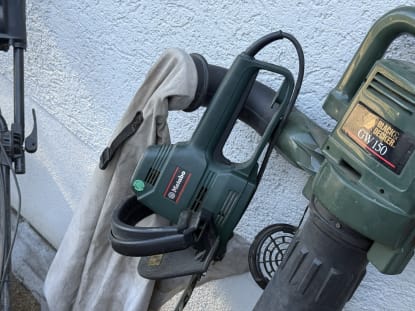 Lot of Electric Garden Tools - Image 8