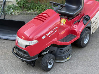 Lawn Tractor / Lawn Mower - Image 2