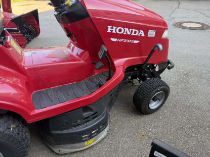 Lawn Tractor / Lawn Mower - Image 13