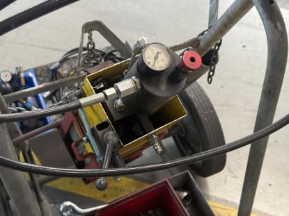 Bottle Cart + Pneumatic Pump - Image 6