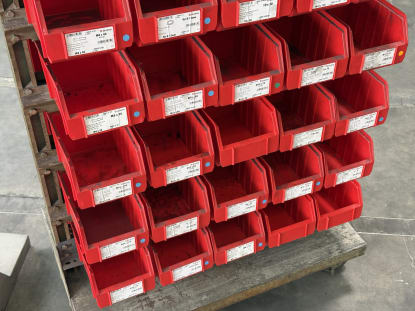 2 small parts shelves - Image 5