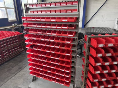 2 small parts shelves - Image 6