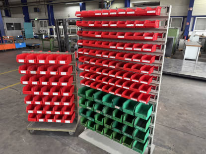 2 small parts shelves - Image 10