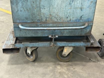2 tipping containers - Image 6