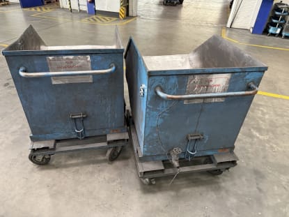 2 tipping containers - Image 4