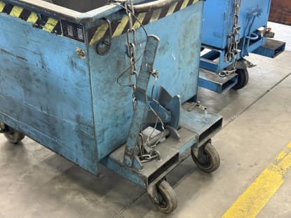 4 tipping containers - Image 8