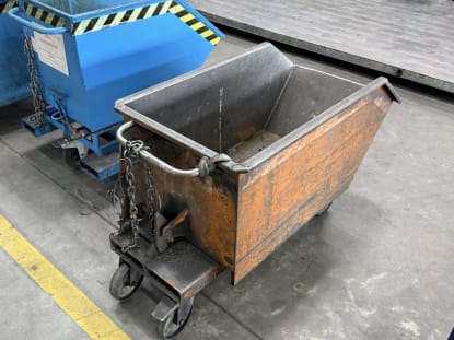 4 tipping containers - Image 15