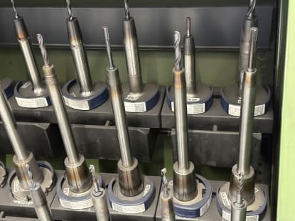 24 pcs. SK50 tool holders with tools - Image 9