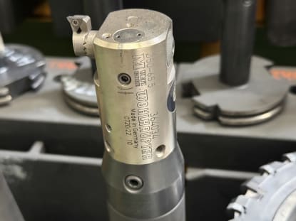 18 Stk. SK50 Werkzeugaufnahmen mit Werkzeugen - Image 16