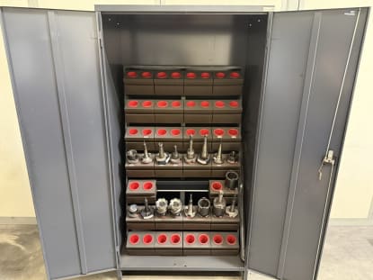 17 pcs. SK50 tool holders with tools - Image 3