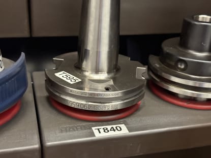 17 Stk. SK50 Werkzeugaufnahmen mit Werkzeugen - Image 12