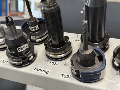30 pcs. SK40 Tool Holders - Image 19
