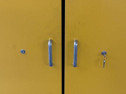 Safety Cabinet - Image 4