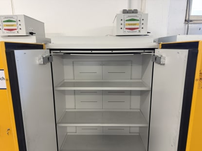 Safety Cabinet - Image 5