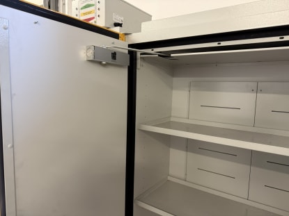Safety Cabinet - Image 10