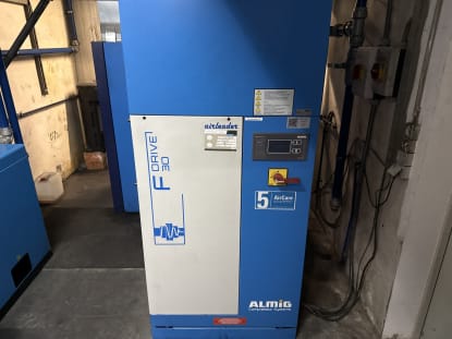 Screw Compressor + Refrigeration Dryer - Image 2
