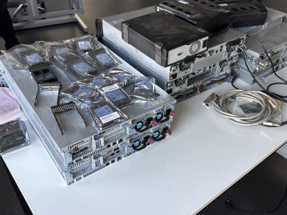 Posten Server und APC BackUPS - Image 18