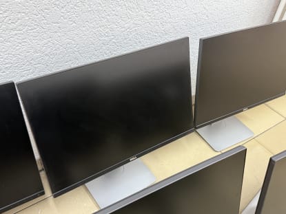 10 screens/monitors - Image 6