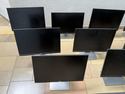 10 screens/monitors - Image 2