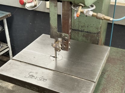 HESKA Vertical Metal Band Saw - Image 10