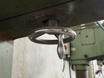 HESKA Vertical Metal Band Saw - Image 12