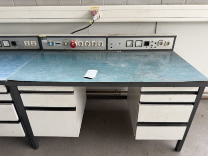 Industrial Workbench with Integrated Power Supply and Drawer Cabinets - Image 2