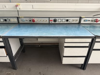 Industrie-Werkbank mit integrierter Stromversorgung und Schubladenschränken - Image 3