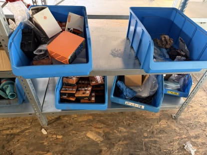 Posten Regale  mit Inhalt  - Image 13