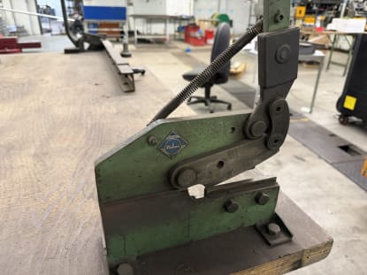 Two Workbenches - Image 12