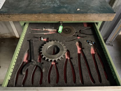 Workbench with Drawer Cabinet incl. Contents and Workshop Chair - Image 3