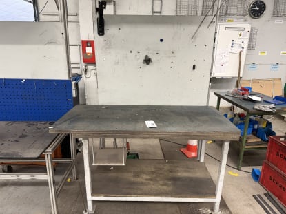 2 Stk Werkbänke mit Beleuchtung  - Image 2