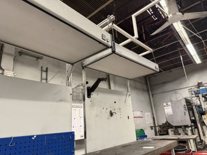 2 pcs Workbenches with Lighting - Image 6