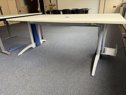 Ergo Pro Desk - Image 3
