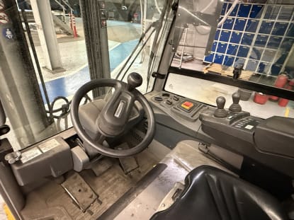 JUNGHEINRICH Electric Forklift - Image 5