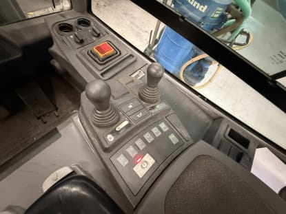JUNGHEINRICH Electric Forklift - Image 10