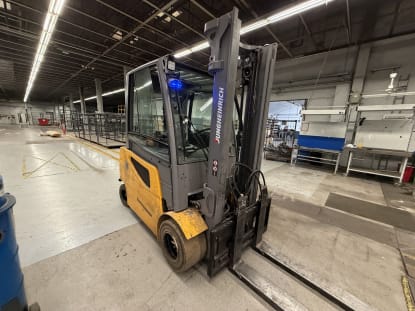 JUNGHEINRICH Electric Forklift - Image 12