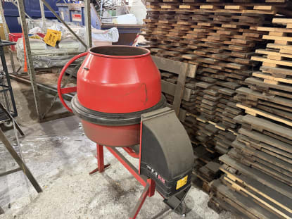 Concrete Mixer - Image 2