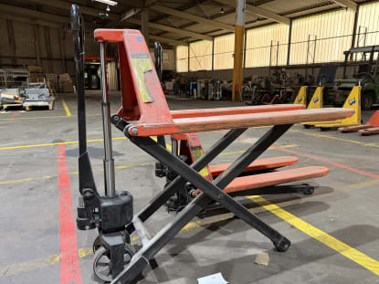 SCHEFER 1102010SLTM Hand Pallet Truck - Image 3