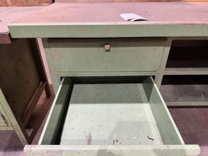 3 Workbenches - Image 5